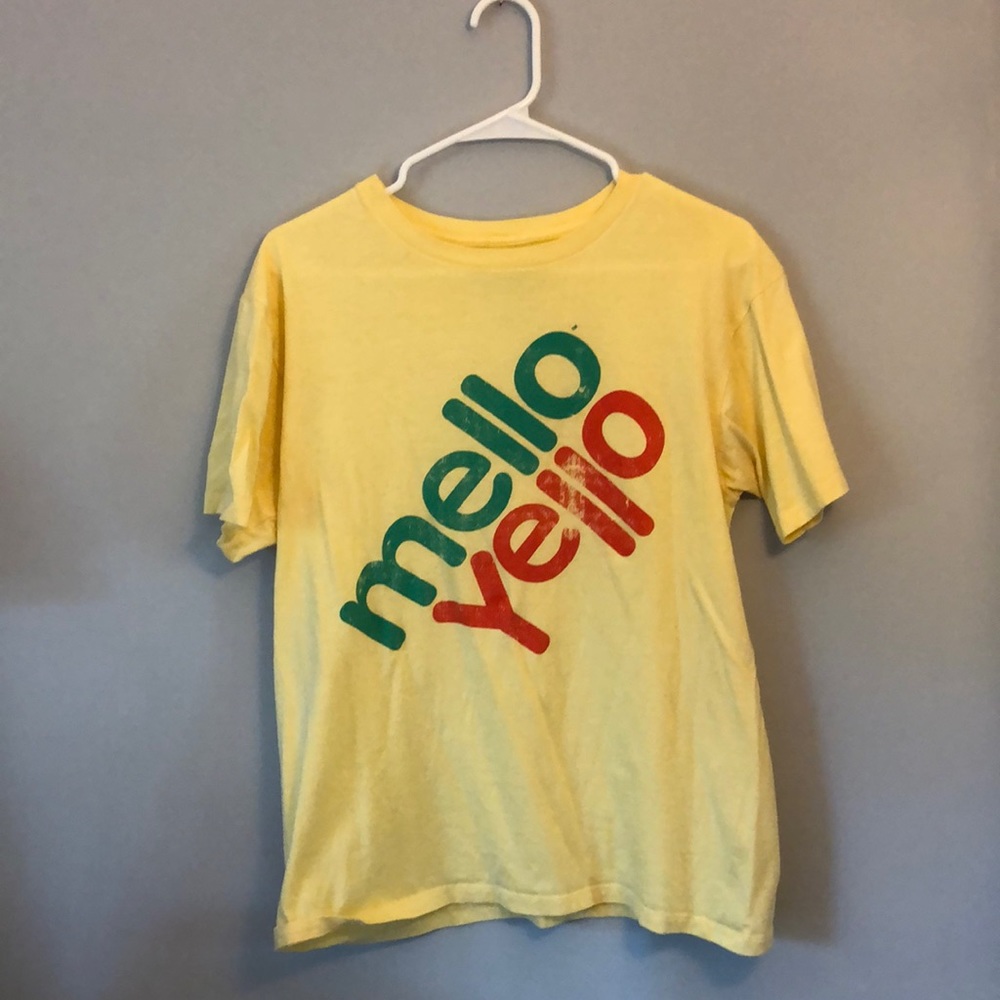 Mello Yellow t-shirt